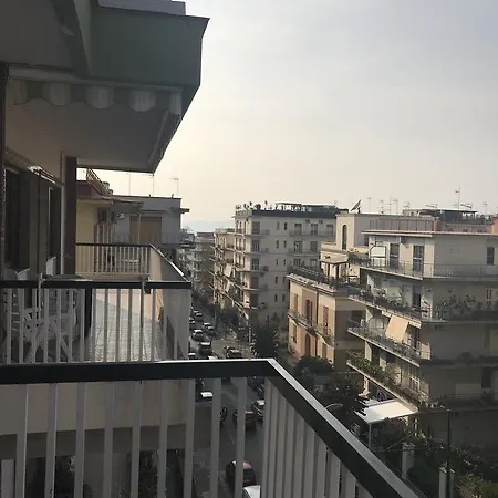 فندق مبيت وإفطار Alex's