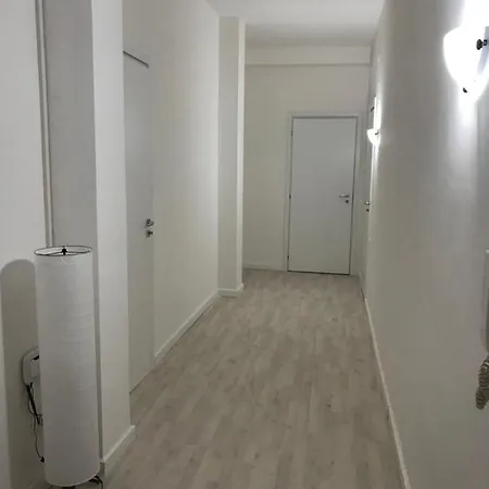 فندق مبيت وإفطار Alex's *